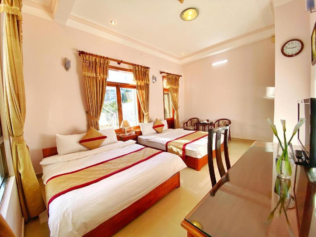 Gold Night Hotel Da Lat Exterior foto